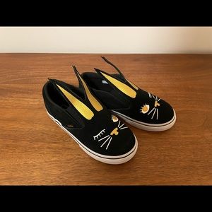 Rabbit Vans shoes girl